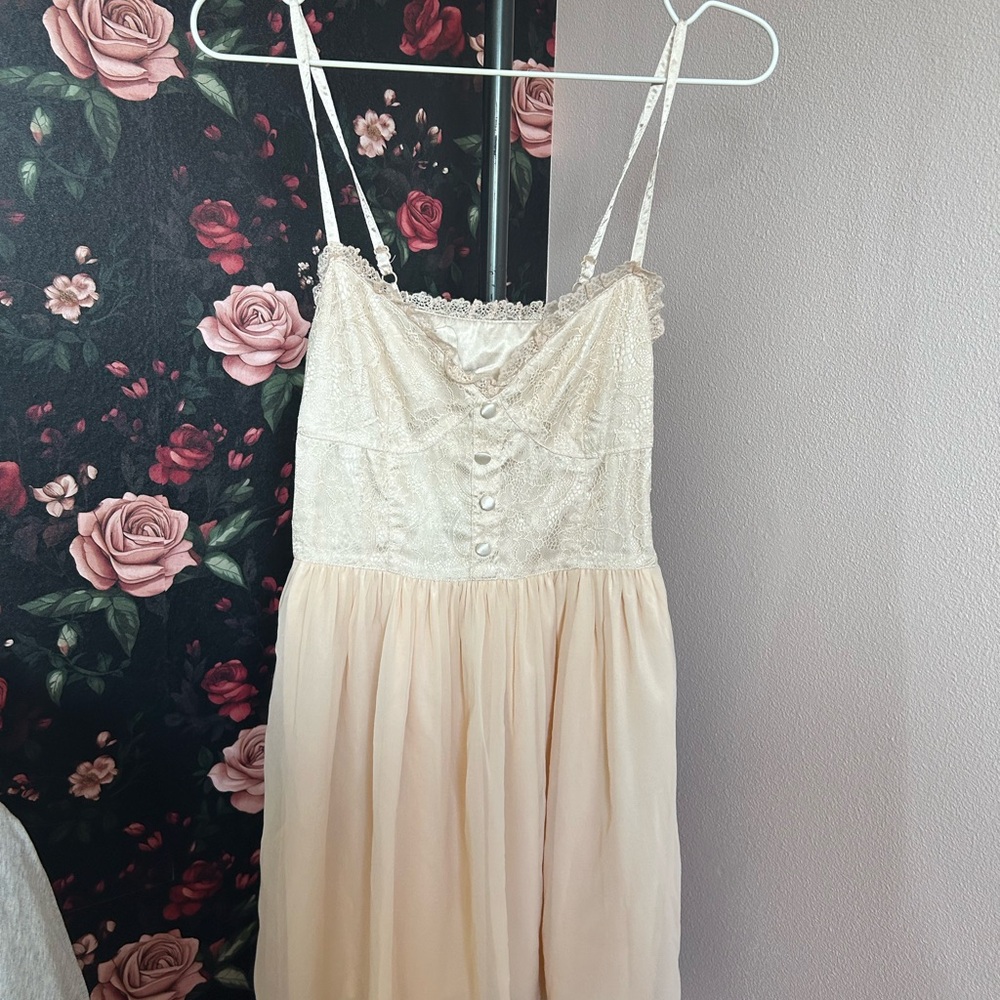 H&M Elegant Cream Lace Dress